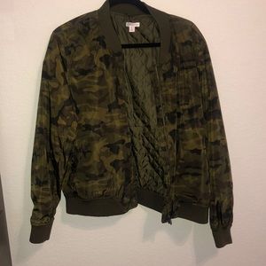 Green Camouflage Zip-Up